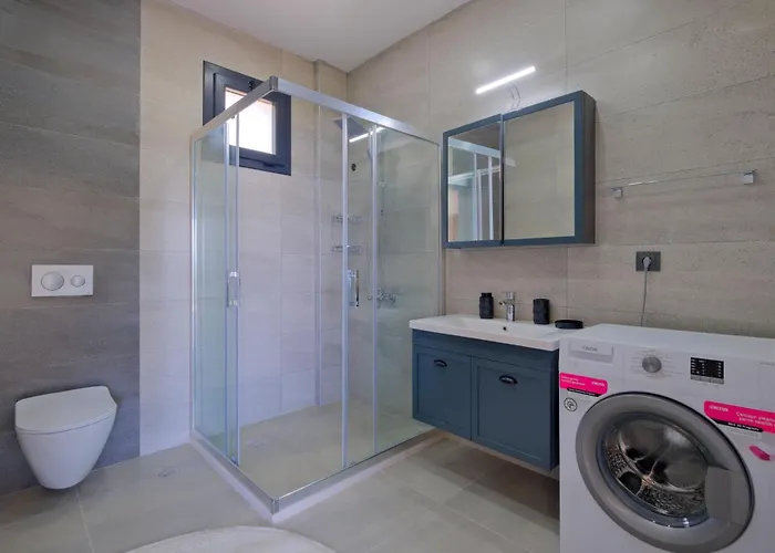 Montana 2 ヴィラ *